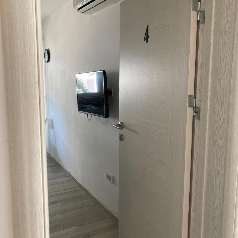 Budva, Jaz, apartmani DIF - Soba sa Bračnim Krevetom (King-size) i Balkonom - 8
