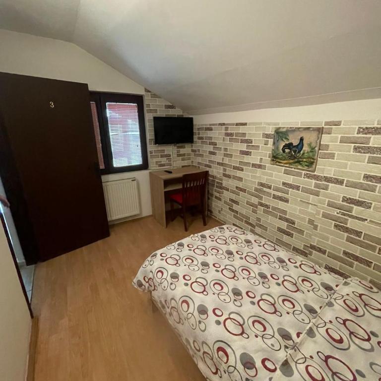 Marko Konak - Classic Triple Room - 4