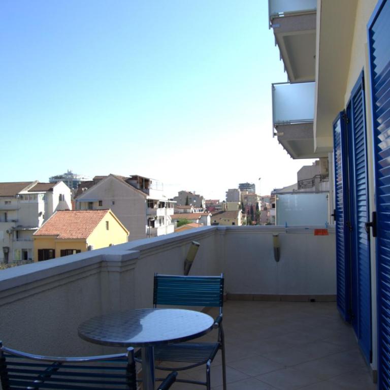 Glory Suites - One-Bedroom Apartment - 40