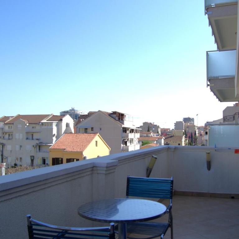 Glory Suites - One-Bedroom Apartment - 43