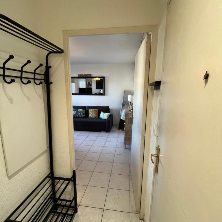 Joli T2/ Tram/ Clim/ Parking/ Wifi/ Piscine - Appartement 1 Chambre - 14