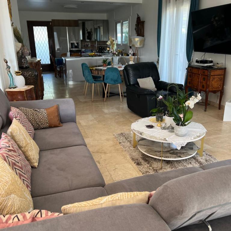 Villa avec piscine au soleil de la côte d’azur - Villa con 2 Camere da Letto - 4
