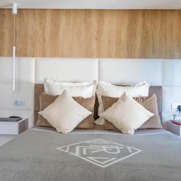 FIRST LINE BEACH APARTMENT IN MARBELLA - Apartamento de 2 dormitorios - 8