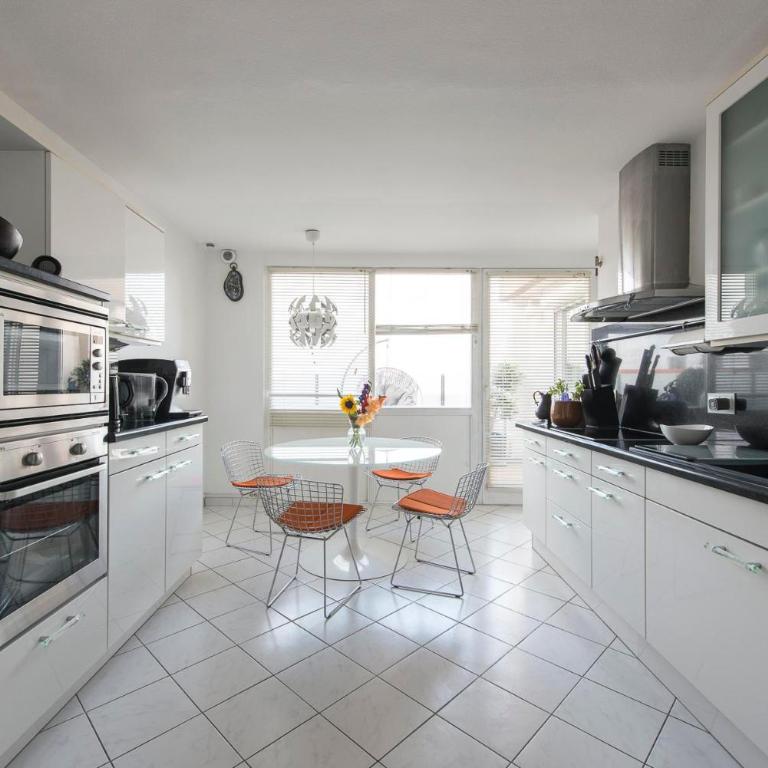 Munich Rooftop Retreat - Apartment - 13