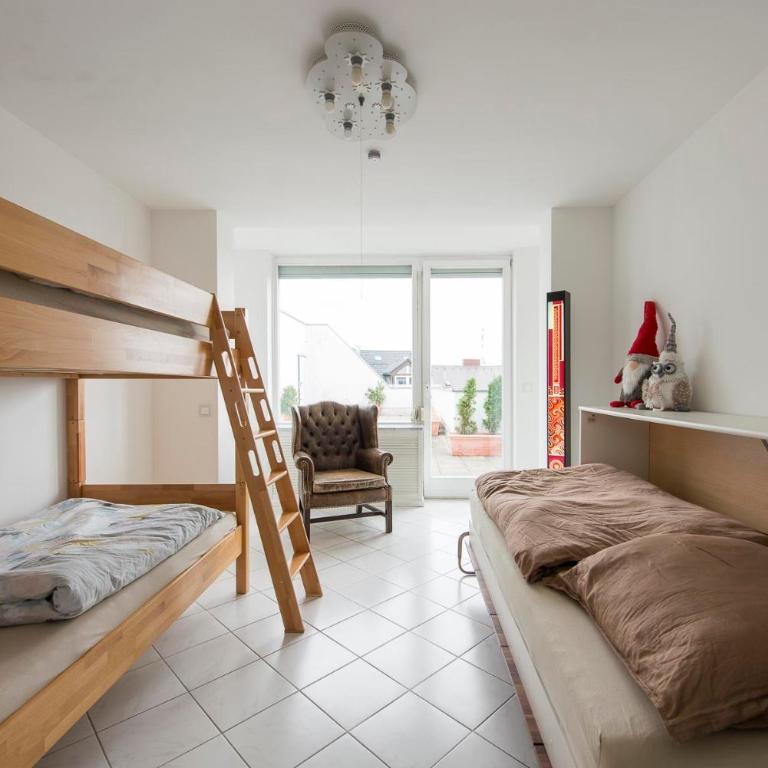 Munich Rooftop Retreat - Apartment - 19