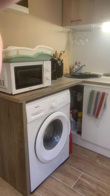 Grands Buffets hébergement Studio Narbonne - Studio - 12
