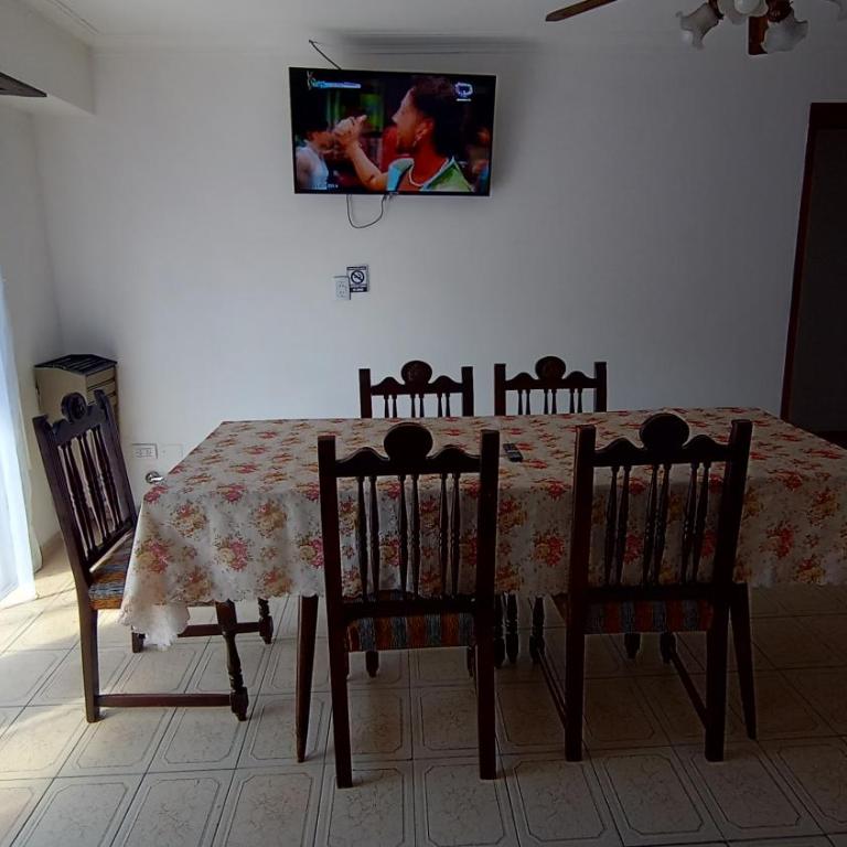 Chalet temporario el jade - Casa Unifamiliar de 3 dormitorios - 1