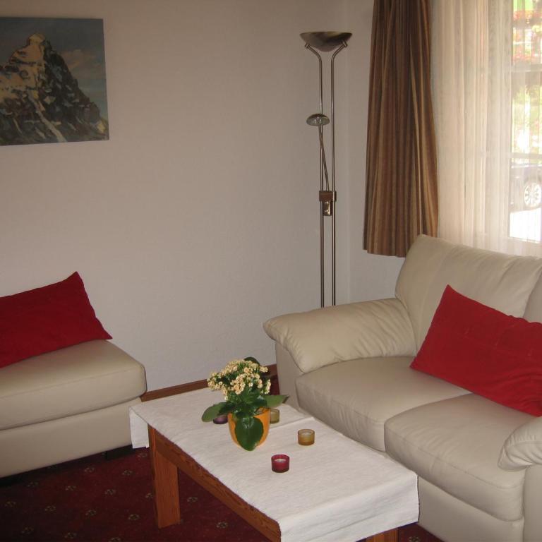 FERIENWOHNUNGEN Chalet Hohturnen - Apartment mit 1 Schlafzimmer und Balkon - 13