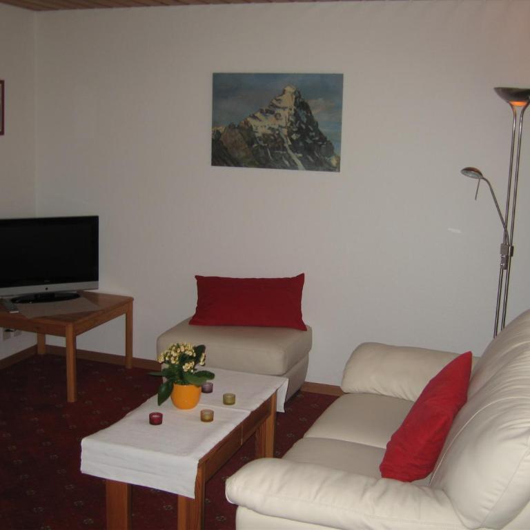 FERIENWOHNUNGEN Chalet Hohturnen - Apartment mit 1 Schlafzimmer und Balkon - 14