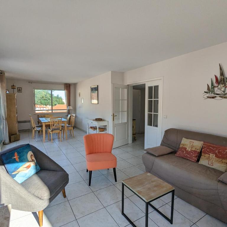 Centre Arcachon - Grand T3 Calme, Lumineux avec Terrasse et Parking, Proche Plages et Commerces - FR-1-420-8 - Apartment (5 Adults) - 16