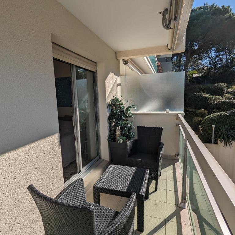 "Arcachon Centre - Agréable T2 avec Balcon, Parking Sécurisé et Équipement Bébé" - FR-1-420-64 - Apartment (4 Adults) - 12