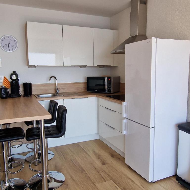 BANYULS-SUR-MER : Appartement T3 climatisé, proche plage - FR-1-309-281 - Two-Bedroom Apartment - 7