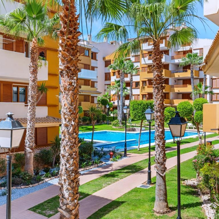 Olivia Sunny 2 bedroom Apartament Punta Prima - Two-Bedroom Apartment - 40