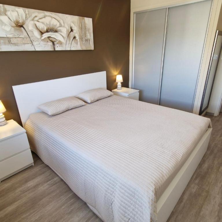 2 pièces climatisé avec garage à Sainte-Maxime - FR-1-780-66 - Appartement - 9