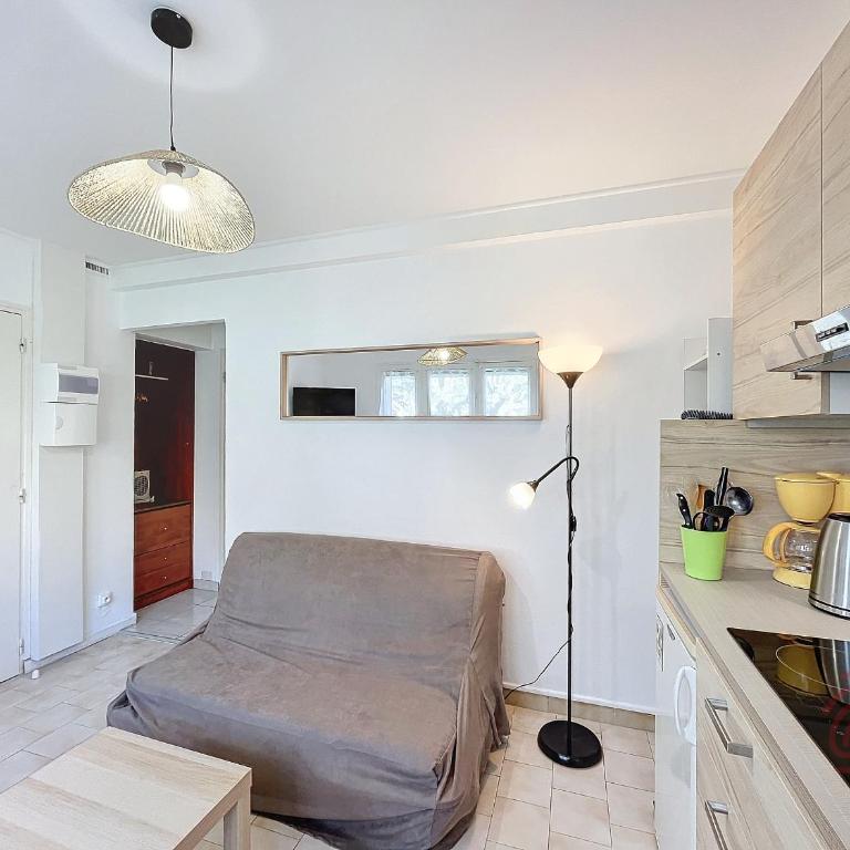 Charmant T2 avec terrasse Sud, parking, WiFi, animaux acceptés - proche thermes et centre Lamalou - FR-1-451-192 - Apartment mit 1 Schlafzimmer - 1