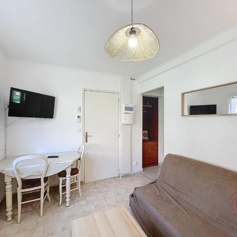 Charmant T2 avec terrasse Sud, parking, WiFi, animaux acceptés - proche thermes et centre Lamalou - FR-1-451-192 - Apartment mit 1 Schlafzimmer - 6