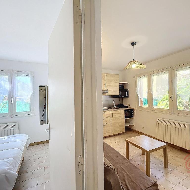 Charmant T2 avec terrasse Sud, parking, WiFi, animaux acceptés - proche thermes et centre Lamalou - FR-1-451-192 - Apartment mit 1 Schlafzimmer - 8