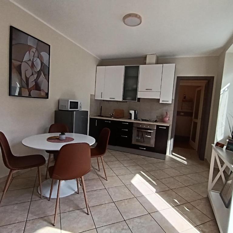 Bellagio center village - One-Bedroom Apartment - 11