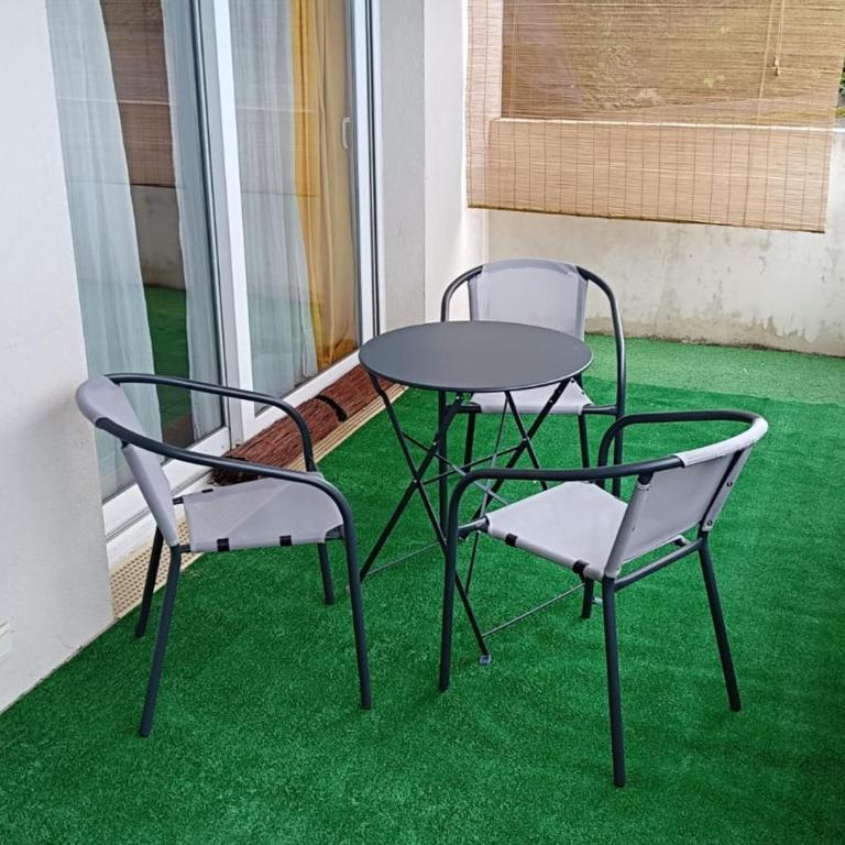 Appartement spacieux 6 pers. à Publier avec parking et balcon - Appartement 2 Chambres - 8