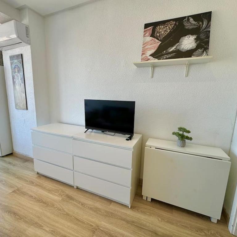 Estudio en el centro de Alicante - Apartamento de 1 dormitorio - 14