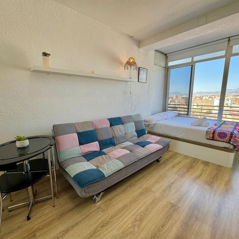Estudio en el centro de Alicante - Apartamento de 1 dormitorio - 16