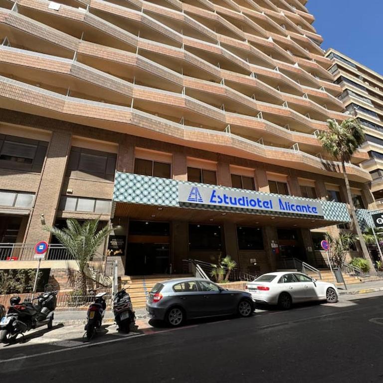 Estudio en el centro de Alicante - Apartamento de 1 dormitorio - 23