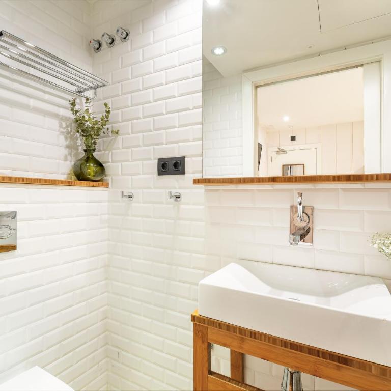 Casa Bella Gracia by Aspasios - Economy Double Room - 6