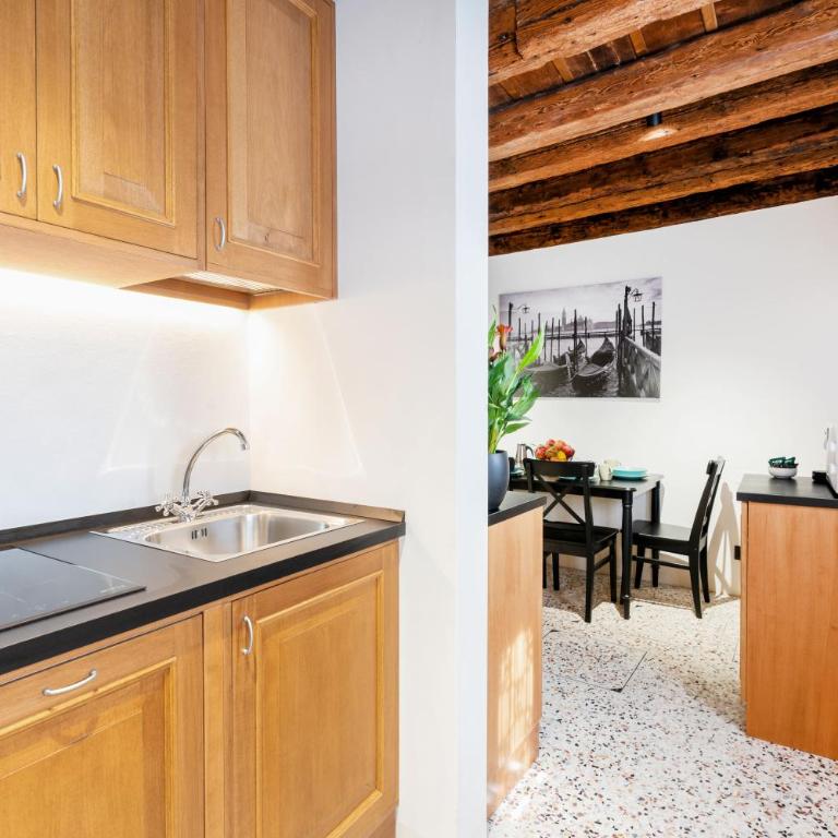 5 minuti da Rialto, intera palazzina Veneziana - Casa con 2 Camere da Letto - 31
