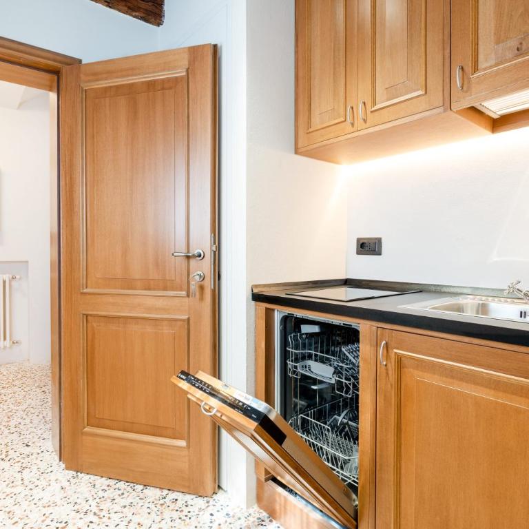 5 minuti da Rialto, intera palazzina Veneziana - Casa con 2 Camere da Letto - 46