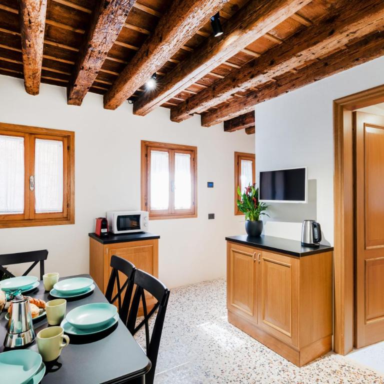 5 minuti da Rialto, intera palazzina Veneziana - Casa con 2 Camere da Letto - 2