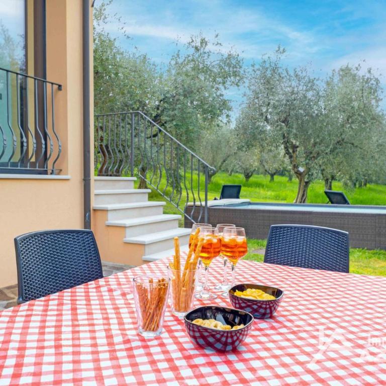 Villa i Roccoli - Immobiliare Azzurra - Villa con Piscina Privata - 7
