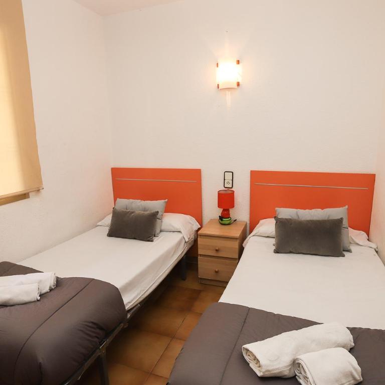 DIFFERENTFLATS Decathlon - Apartamento con vistas a la piscina - 7