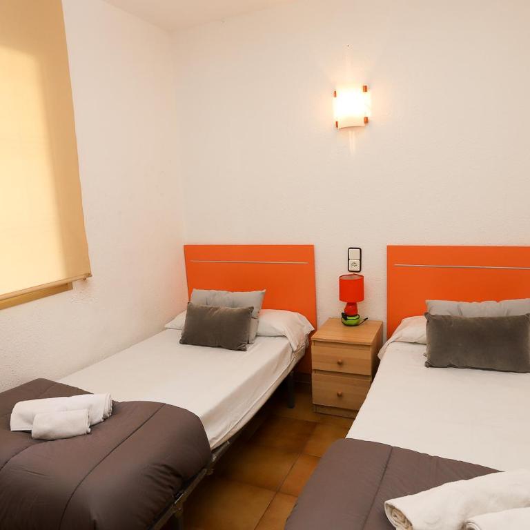 DIFFERENTFLATS Decathlon - Apartamento con vistas a la piscina - 2