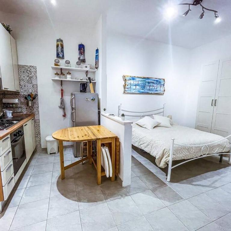 Casa con abbonamento parcheggio sul Lungomare - One-Bedroom Apartment - 3