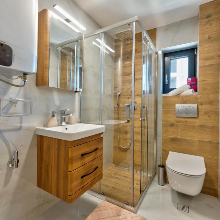 Golden Panorama Spa & Wellness - Studio sa Terasom i Besplatnim Korišćenjem Spa Usluga - 11