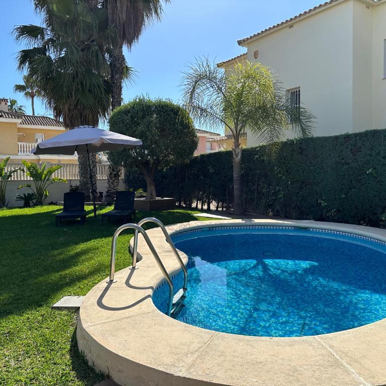 Oliva Nova CHALET VILLA DE LUJO A 50 METROS DE LA PLAYA - Villa de 3 dormitorios - 5