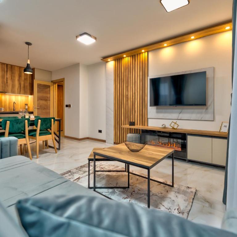 Golden Panorama Spa & Wellness - Apartman sa Jednom Spavaćom Sobom i Besplatnim Korišćenjem Spa Usluga - 7