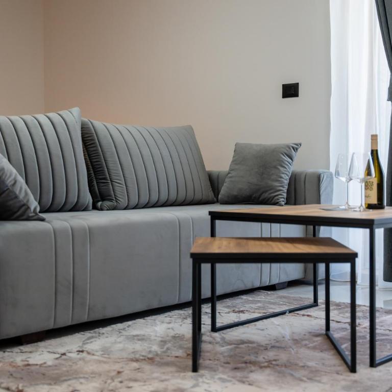 Golden Panorama Spa & Wellness - Deluks Apartman sa Jednom Spavaćom Sobom i Hidromasažnom Kadom - 5