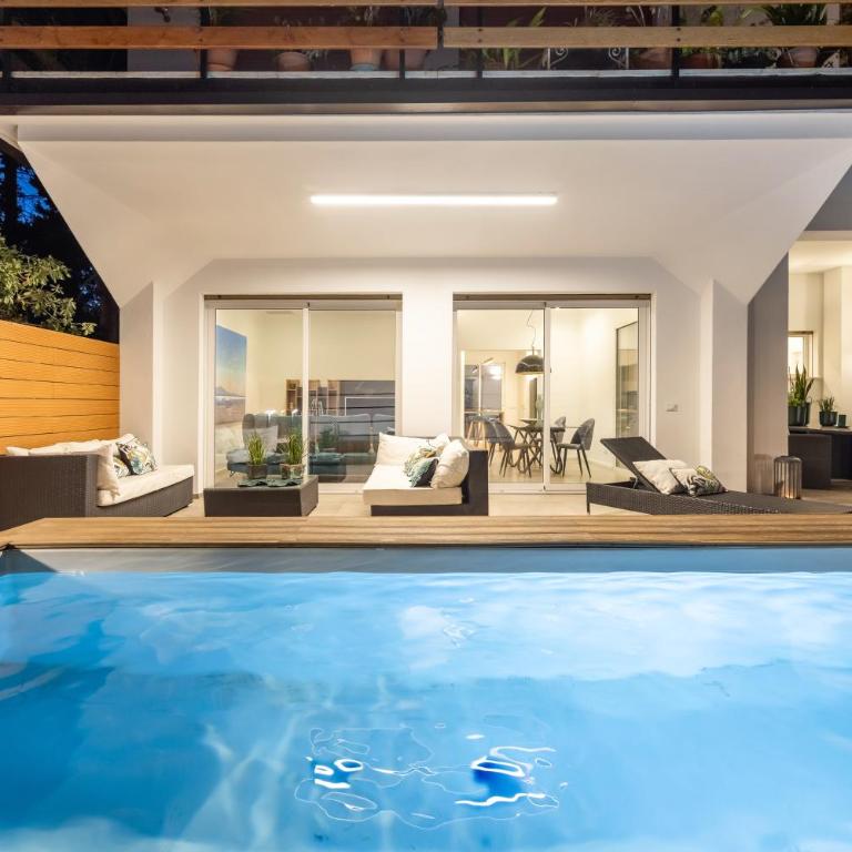 Appartamento in villa con piscina privata - Appartamento con 3 Camere da Letto - 6