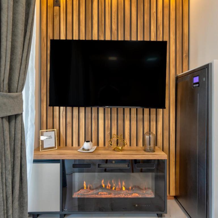 Golden Panorama Spa & Wellness - Dupleks Apartman sa Hidromasažnom Kadom - 12