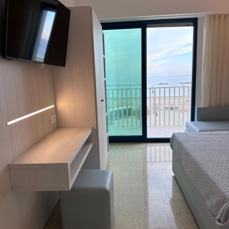 Hotel Royal - Camera Queen con Vista Mare - 1