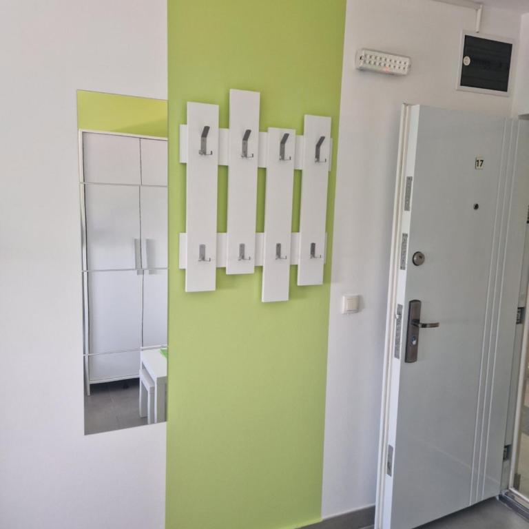 Flamingo Resort - Dvokrevetna Soba sa Bračnim Krevetom i Pogledom na Bazen - 17