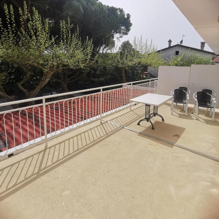Hotel Valdor - Camera Tripla Elegance con Balcone - 4