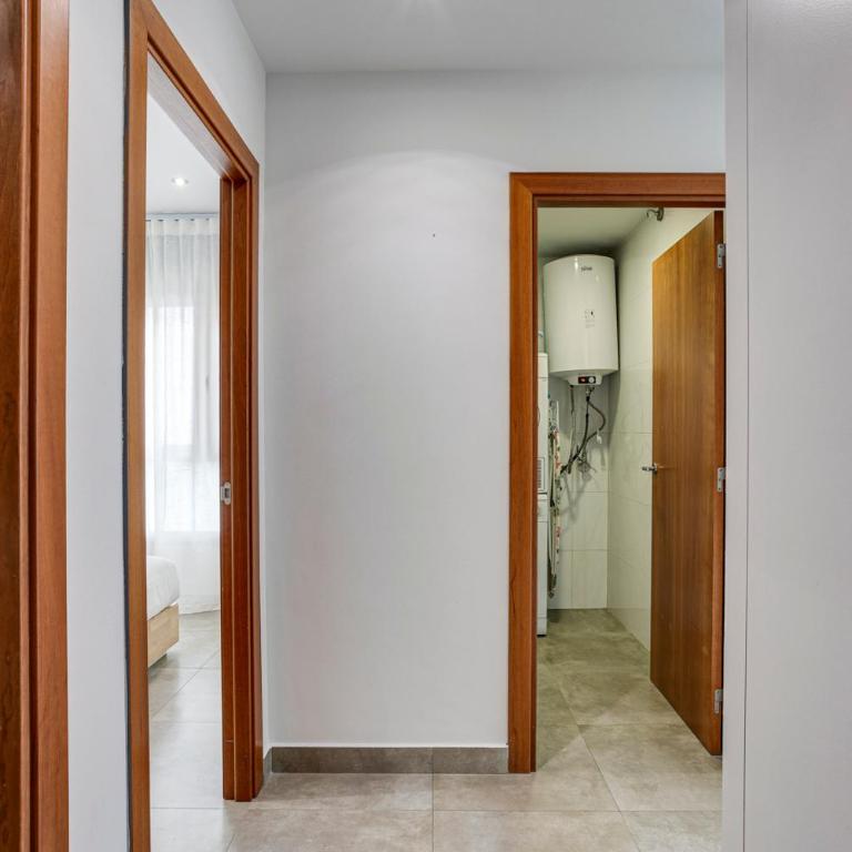 Urban Flats Vallirana - One-Bedroom Apartment - 16