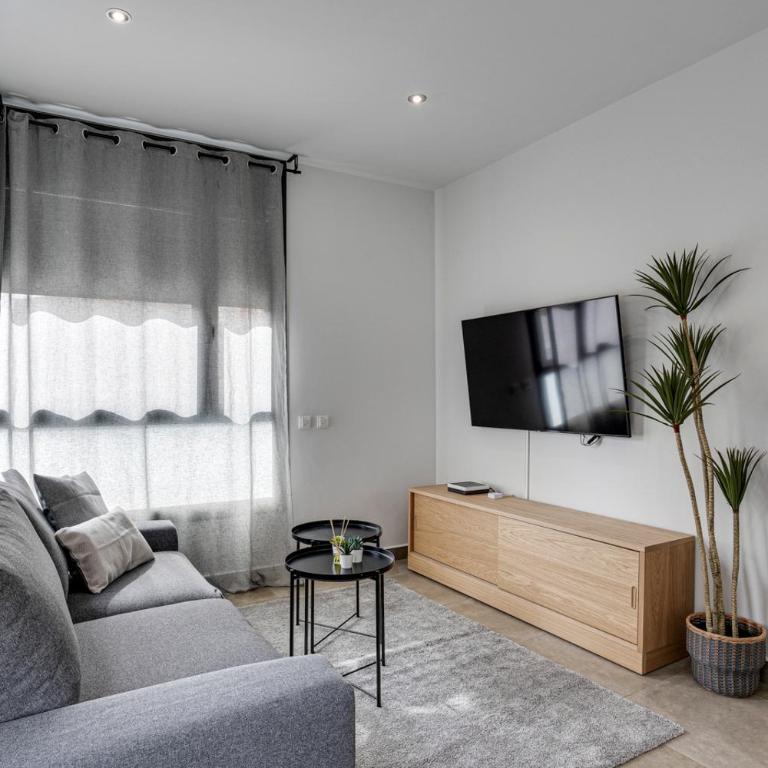 Urban Flats Vallirana - One-Bedroom Apartment - 8