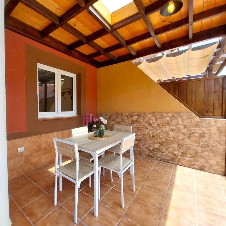 Bubela by Sea You There Fuerteventura - Three-Bedroom House - 15