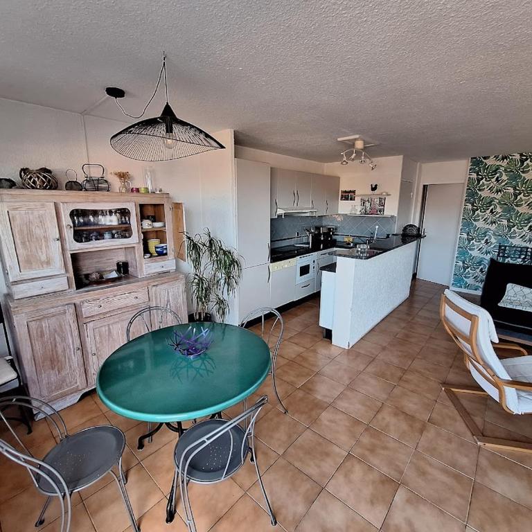 ROCADE DE COLLIOURE appt T4 avec grande terrasse et garage - Apartamento de 3 dormitorios - 6
