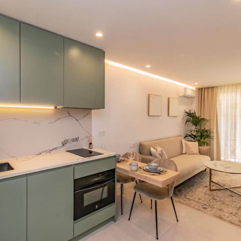Marbella beach & center - One-Bedroom Apartment - 9
