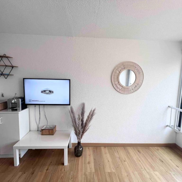 Appartement vue mer et plage avec piscine - Appartement 1 Chambre - 13
