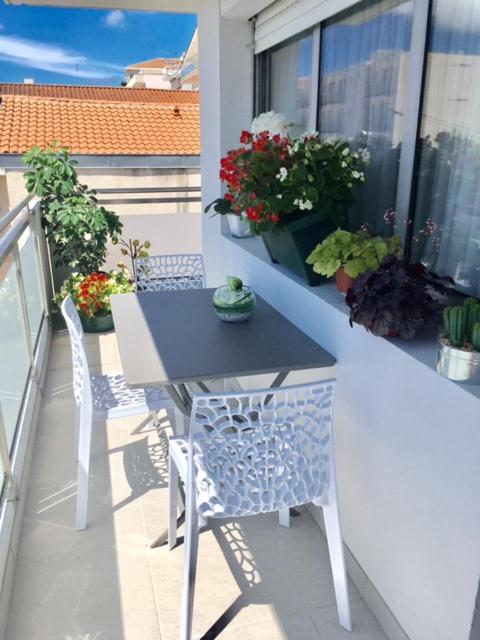 APPART 4 PERS. BALCON & PARKING - PLAGE & COMMERCES - Familienstudio - 4